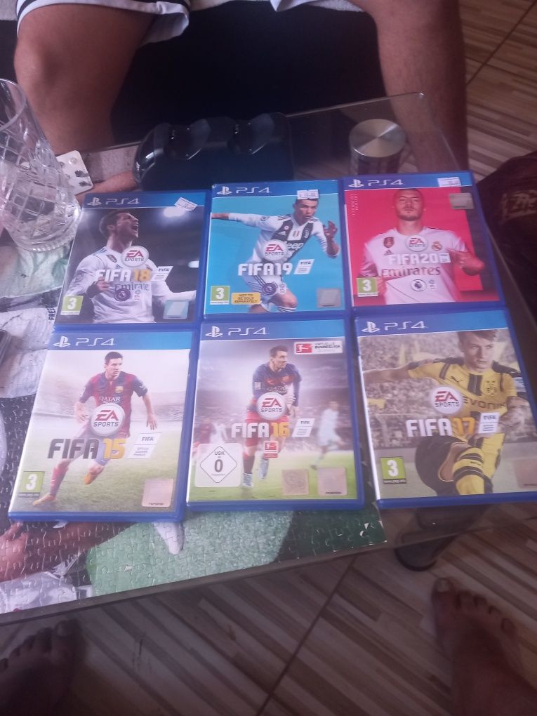 Игра за плейстейшън  4+зарядна станция
