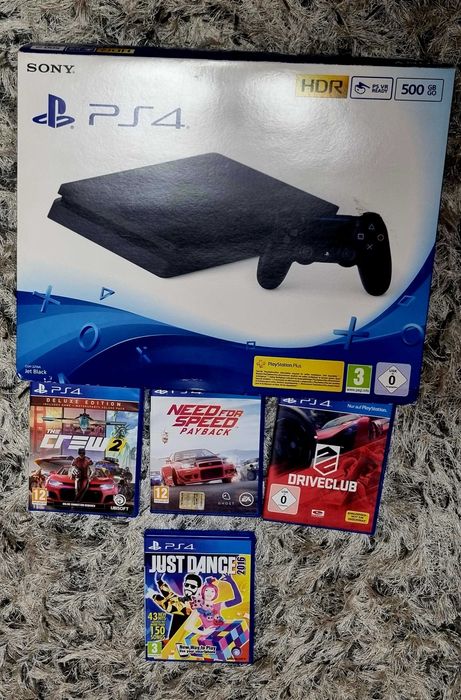 PS4 slim Play Station 500 GB (serie CUH 2216A) + camera Sony V1