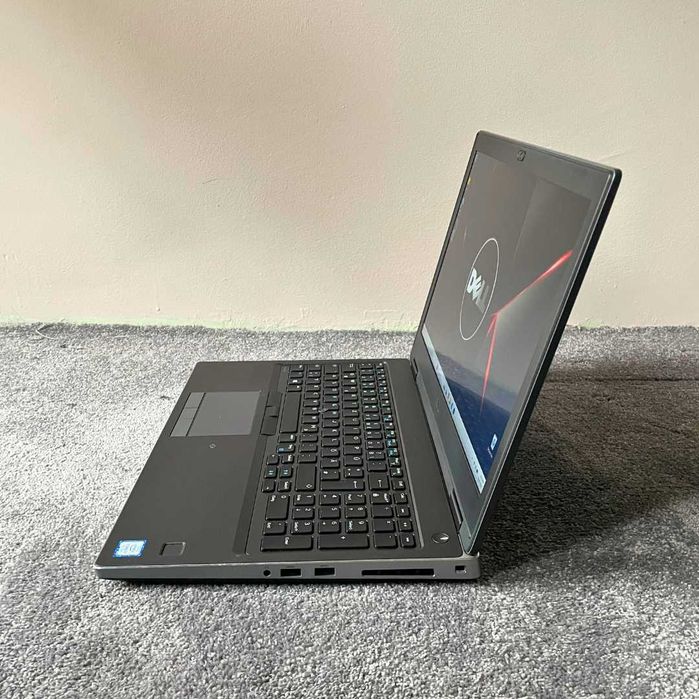 i7-9850H, 32GB RAM, Nvidia Dell Precision 7540, 512 NVMe + 1TB HDD