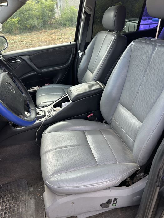 Mercedes ML270 Autoutilitara