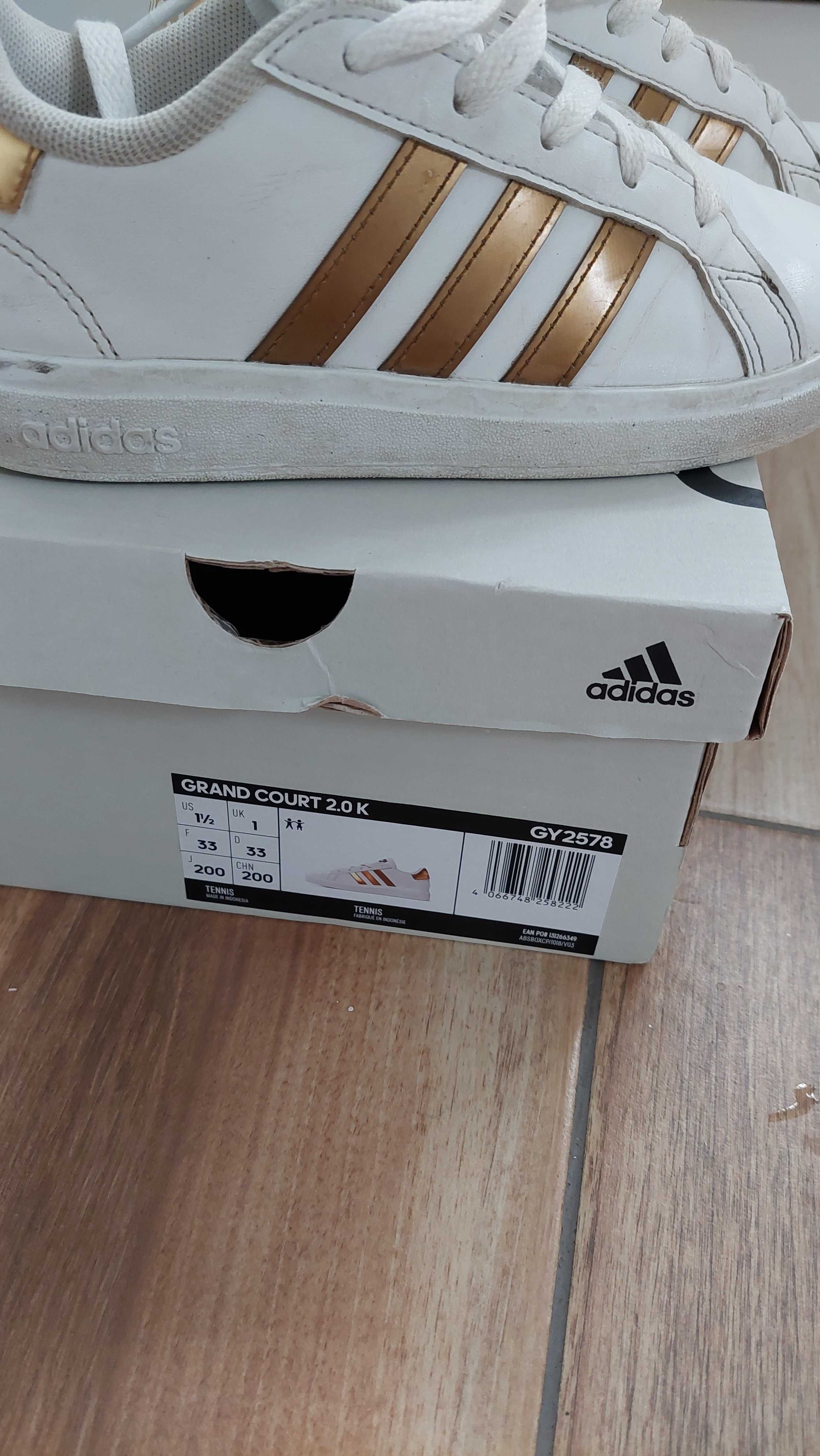 Оригинални детски маратонки Adidas 33н, бели със златисто