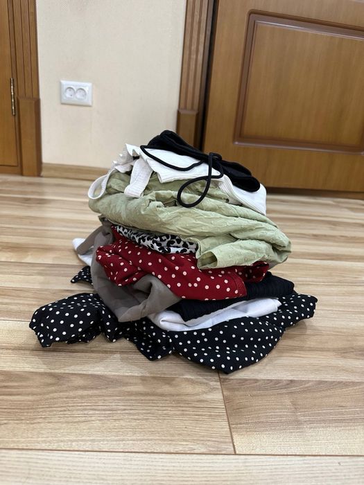 Женские вещи пакетом в идеальном состоянии, платье, топ, юбка, костюм