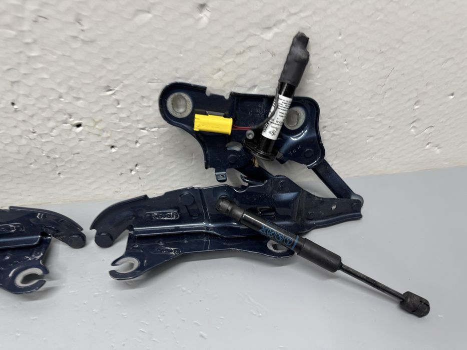 Balamale capota / capse pirotehnice Bmw G30 G31 G11 G12