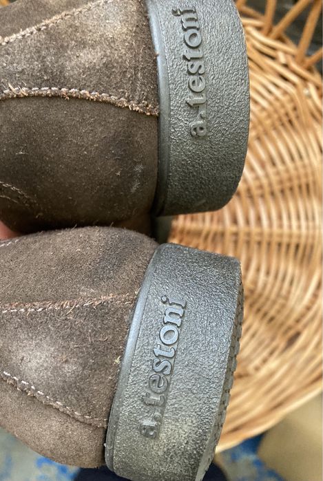 Pantofi a.testoni piele intoarsa maro nr 44