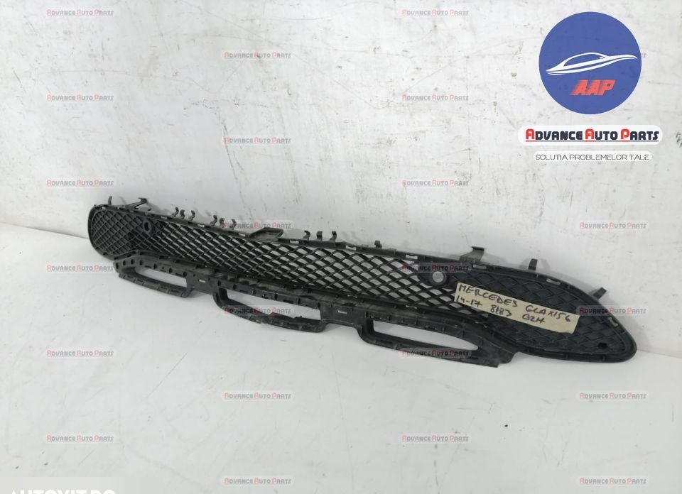 Централна долна решетка код A1568804200 - оригинална Mercedes-Benz ГЛА