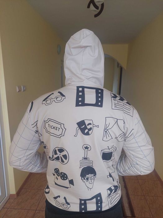 Vând Hanorac promoția Lays