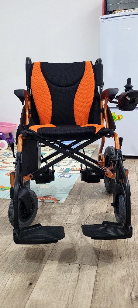 Электрическое инвалидное кресло-коляска TURAN 210BL
