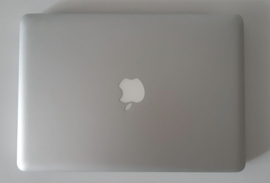 MacBook Pro intel i5