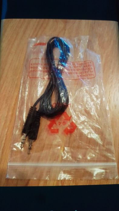 Cablu stereo negru nou