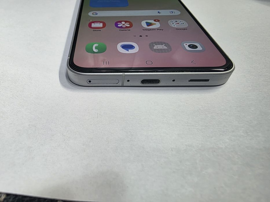 Samsung Galaxy A56 5G White 128GB 8GB-RAM Liber de retea Stare BUNA