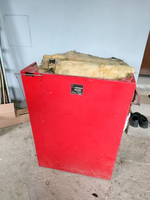 Vând centrala pe lemne 35kw Ideal Stelrad