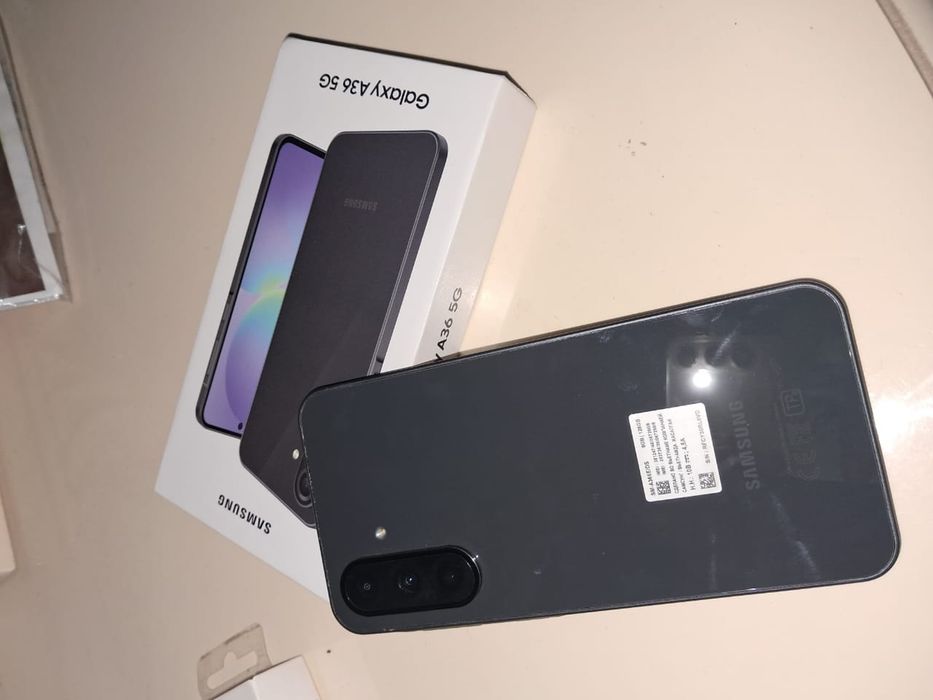 Самсунг А 36 идеальное состояние