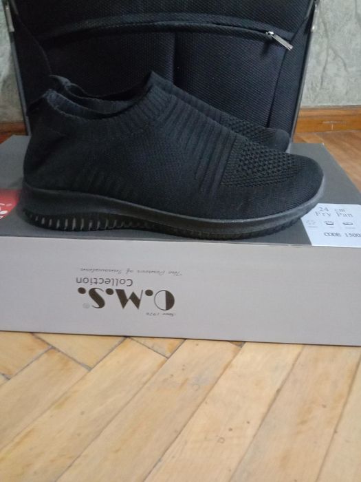 Черные слипоны европейского бренда