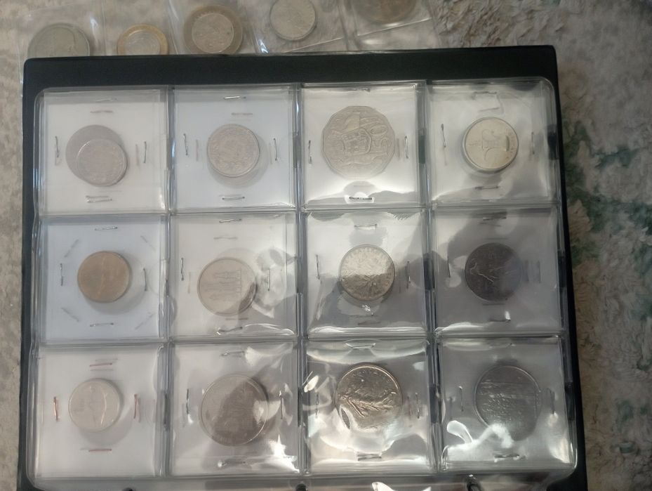 Продаю большую коллекцию монет зарубежные и отечественные.