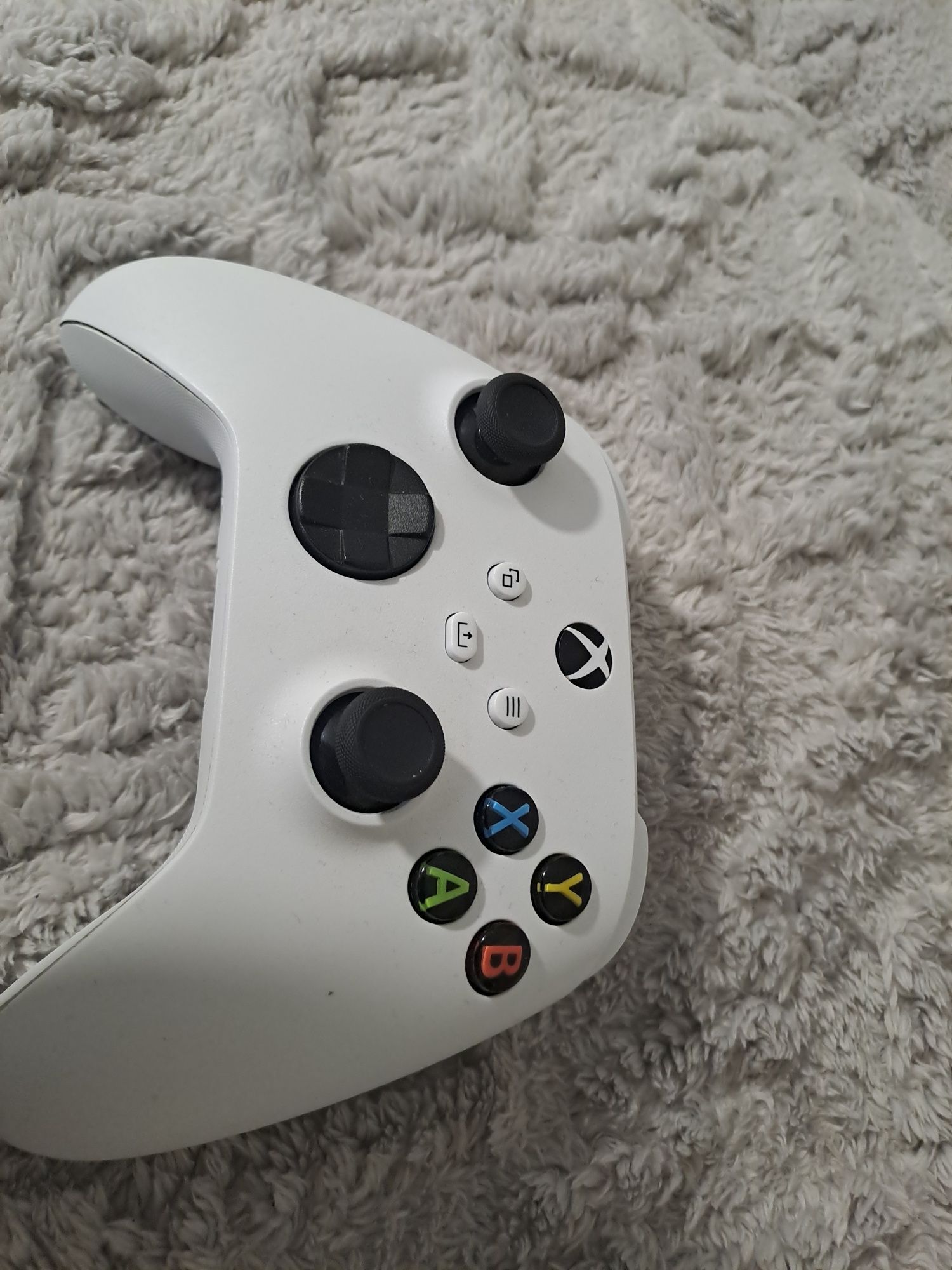 Vând xbox series s 512