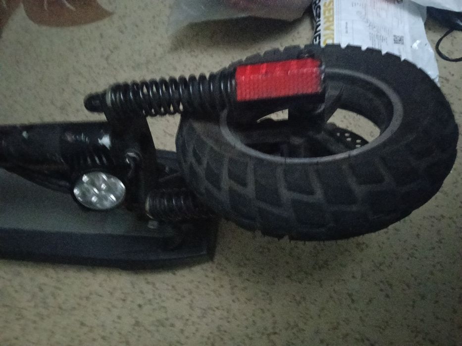 Vând trotineta kugo m4 pro (PENTRU PIESE)