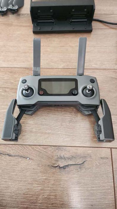 Dronă DJI Mavic 2 Pro  + Kit Complet – 3 baterii, controller, filtre