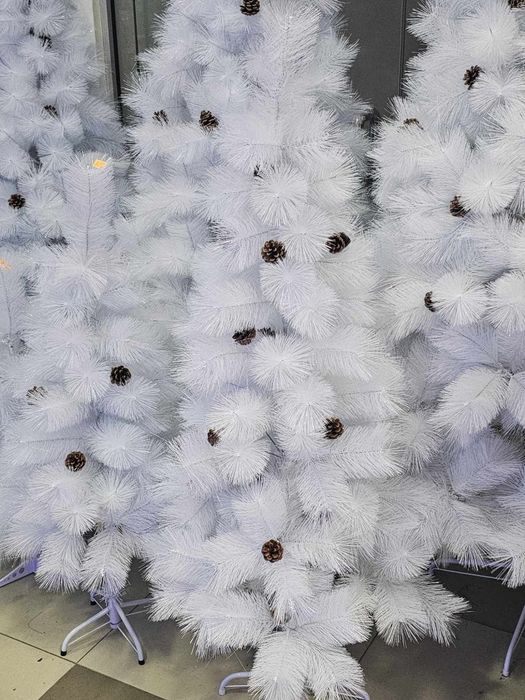 Елха с шишарки 90 см