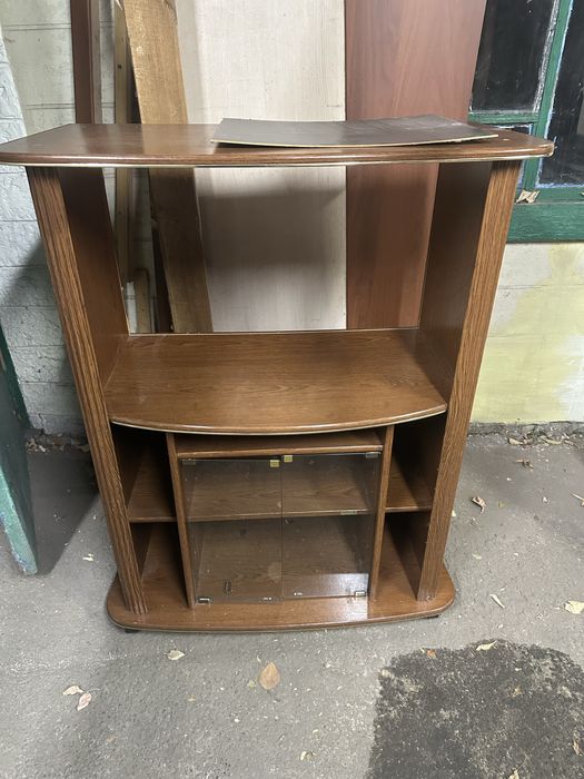 Отдам даром тумбу