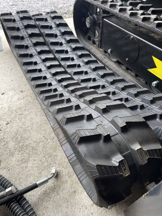 Senile 180x72x37 miniexcavator 1tone