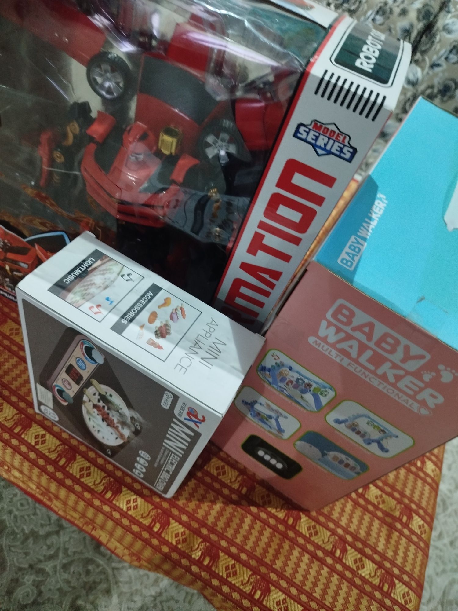 Продается детские игрушки новые