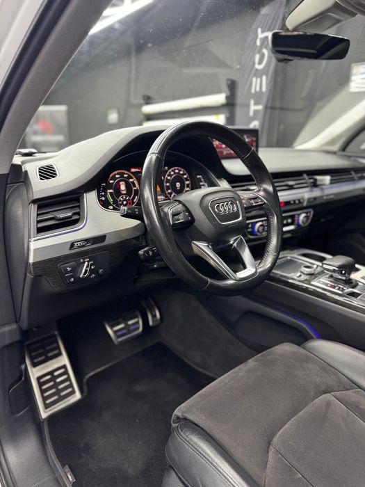 Audi Q7-Etron Plug-in Hybrid