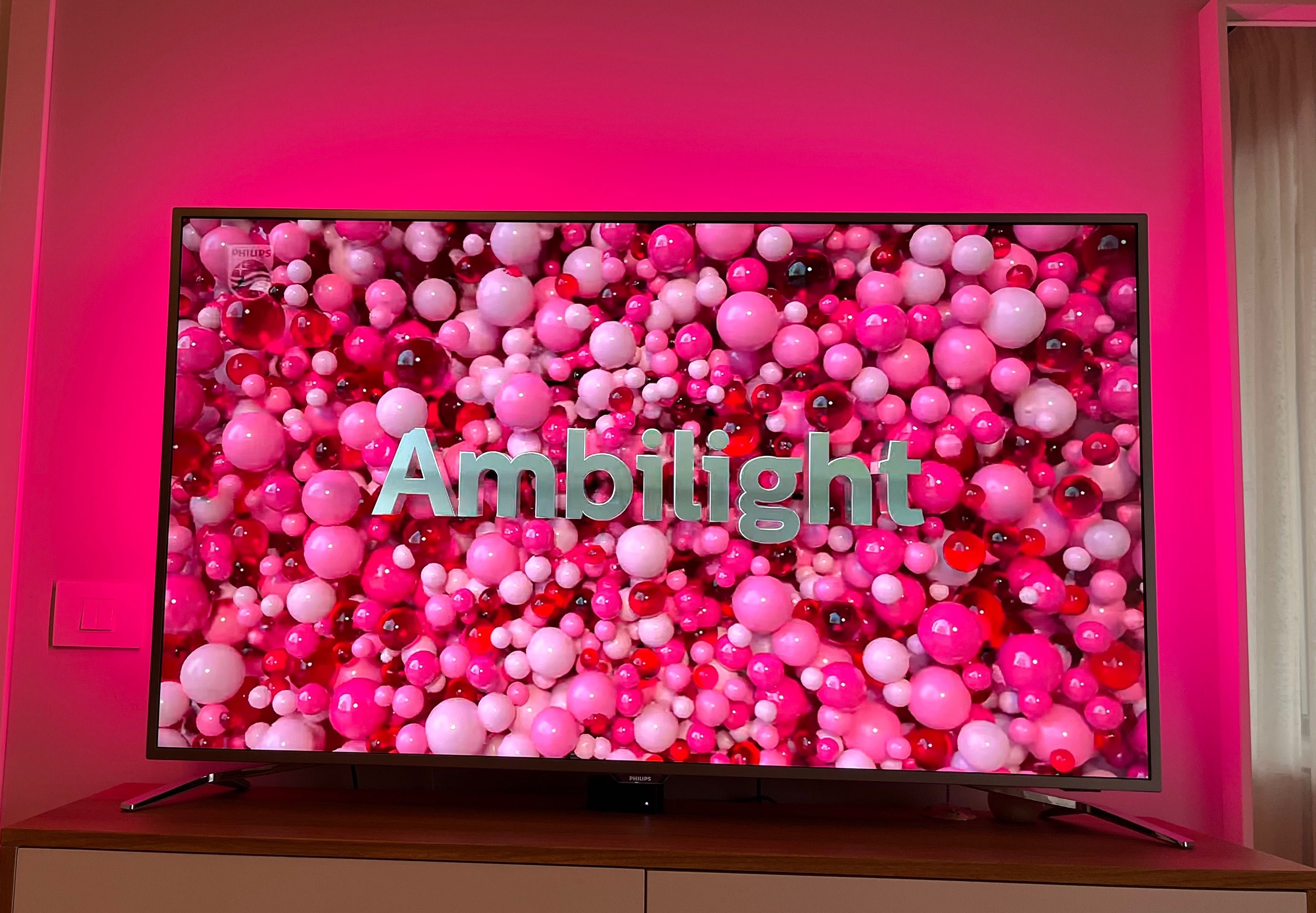 Philips LED 4K Ultra HD / 139cm / Android / Ambilight