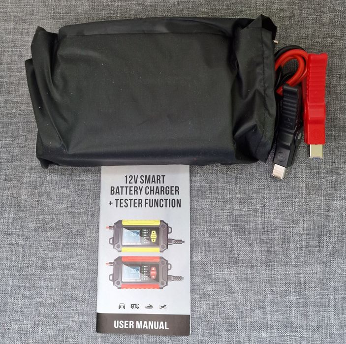 Încărcător + tester acumulatori auto Foxsur