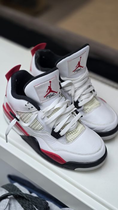 Jordan adidasi baieti