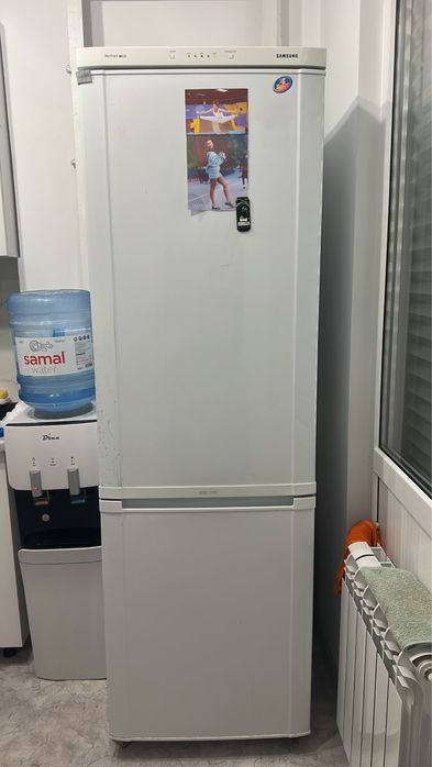 Продается холодильник Samsung