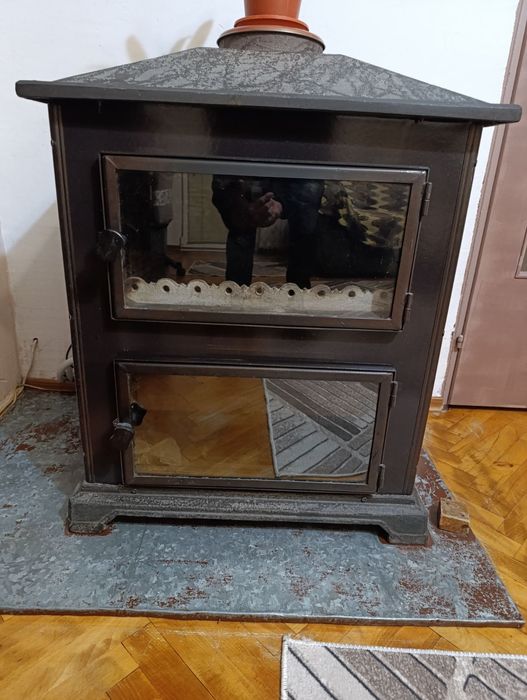 Камина на дърва с водна риза