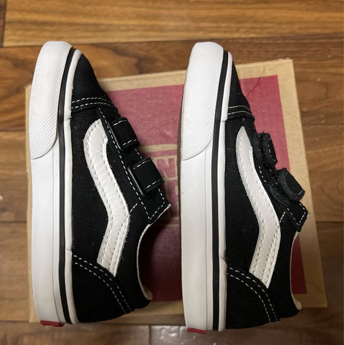 Продам детские кеды Vans
