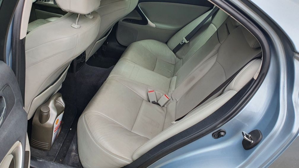 ЛЕКСУС IS 2.5 I 208 k.c.2007 г НА ЧАСТИ.