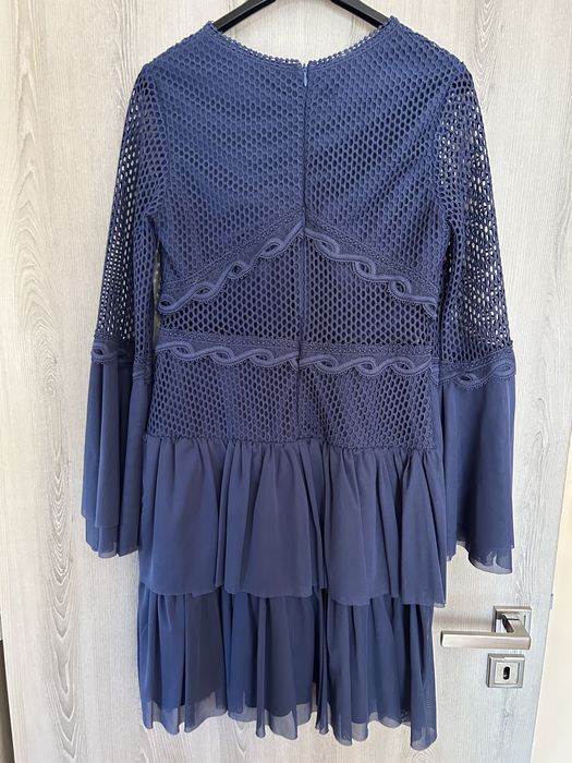 Официална рокля