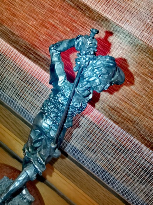 Сламена фигура кукла скиор на ски в екип и без щеки !