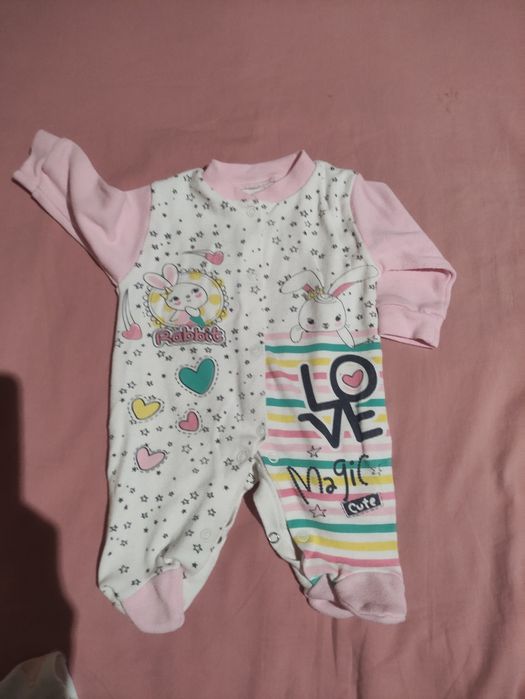 Бебешки ромпъри 0-3 месеца 56/62 размер ,подходящи за момече