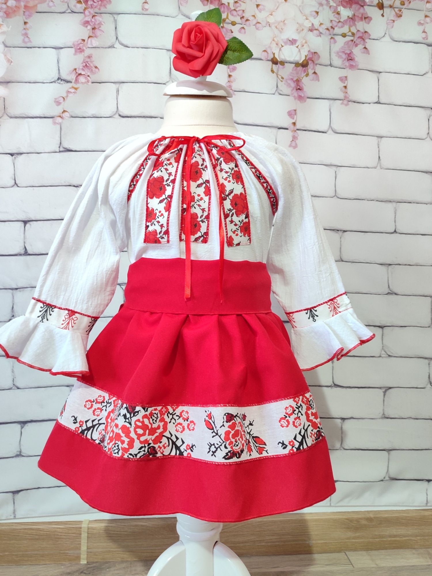 Costum popular 4 piese fete costum serbare tradițional national ie