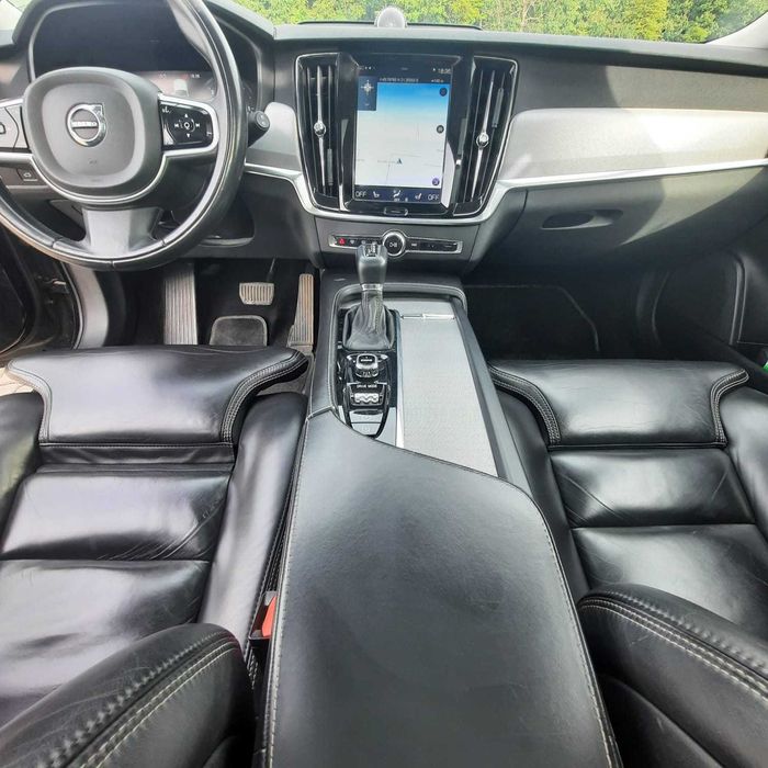 Volvo V90 – INSCRIPTION—2017