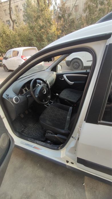 Laba largus Sotiladi