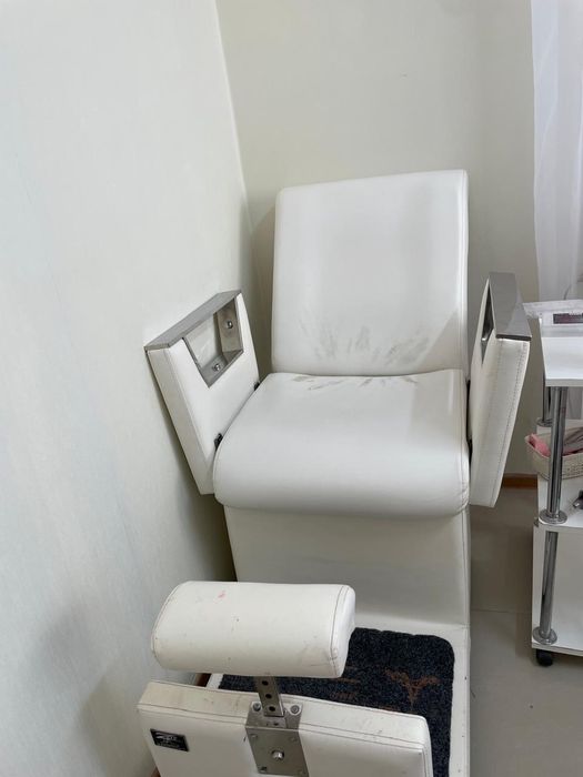 Кресло педикюрное