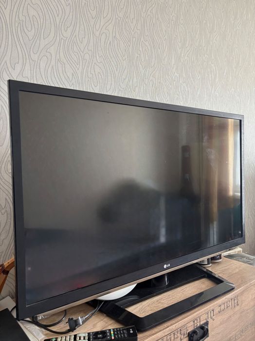 Продается телевизор LG 42LM580t