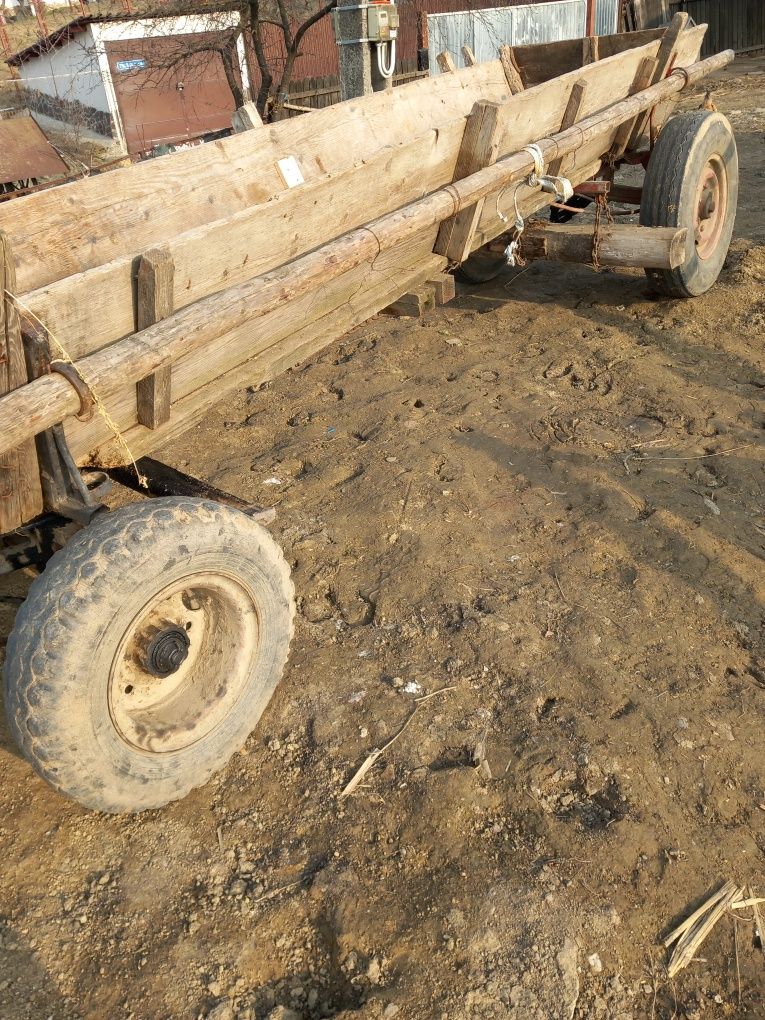 Caruta pentu cai sau tractor