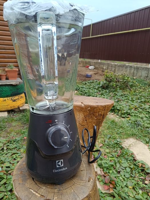 Blender Electrolux Creative Collection ESB5400BK, 700 W[Nefolosit,Nou]