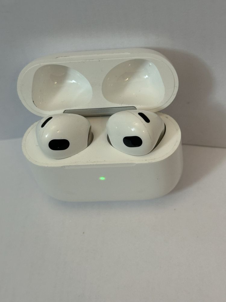 слушалки airpods a2897