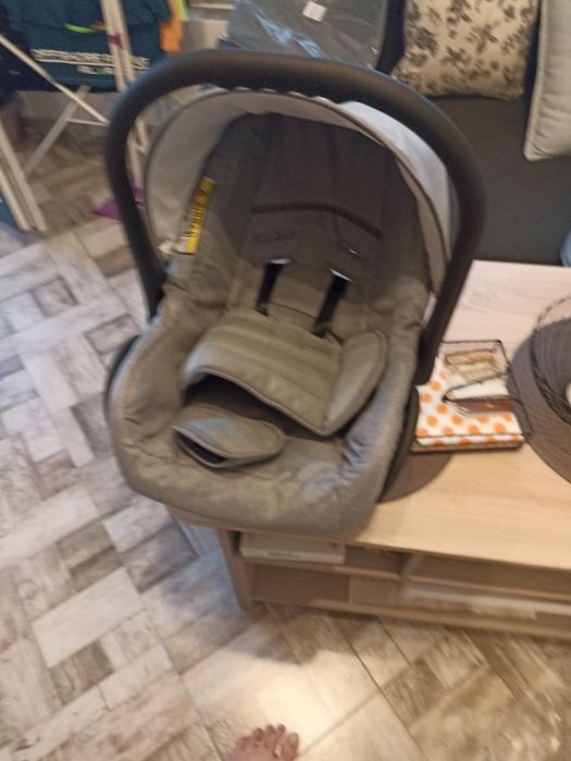 Бебешка количка .