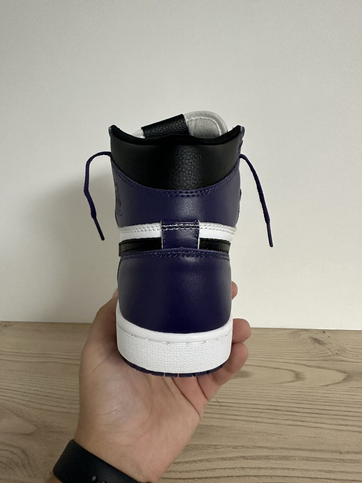 Маратонки-Air jordan retro 1 high court purple