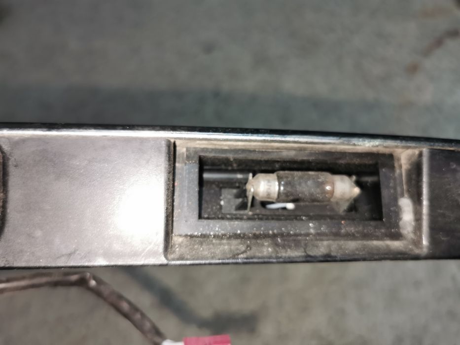 Лайсна за заден капак за BMW e39 комби