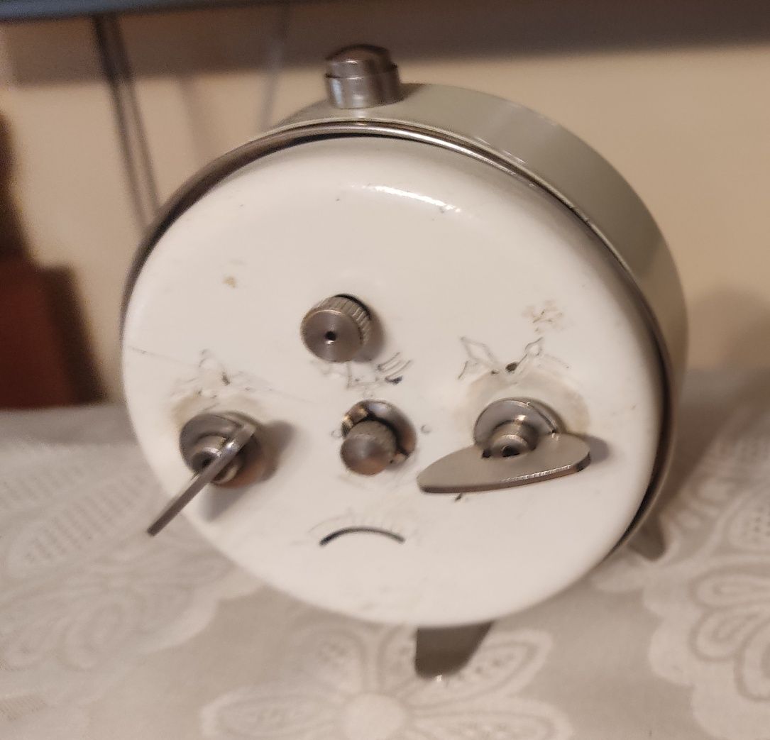 Будилници механични