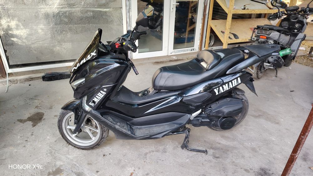 Skuter  n-max 2024