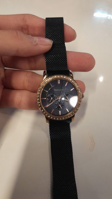 Ferrucci женские часы